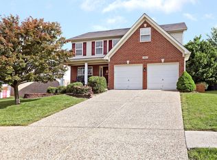 10607 Providence Dr, Louisville, KY