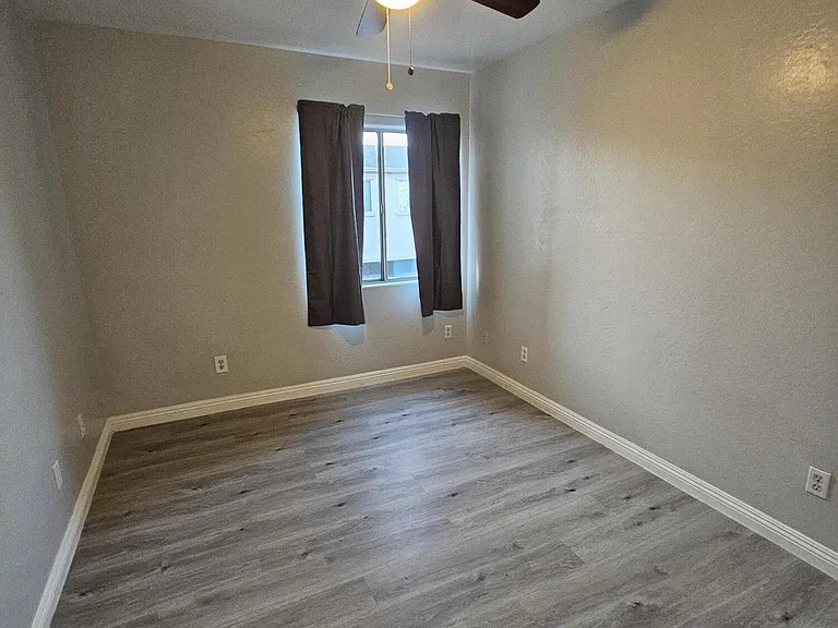 7355 N Black Canyon Hwy #2 — Photo 9