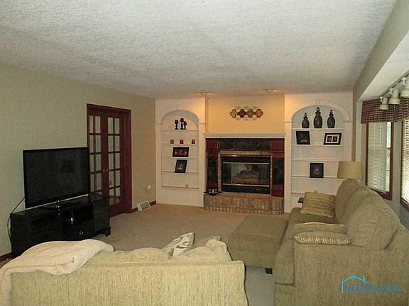 4th image of 1158 Valley Bluff Dr