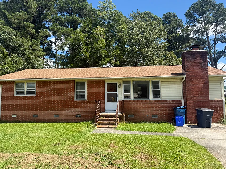 14 E Donna Ct
