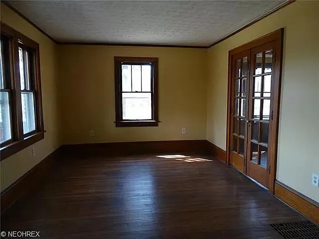 309 N Thomas Rd — Photo 5
