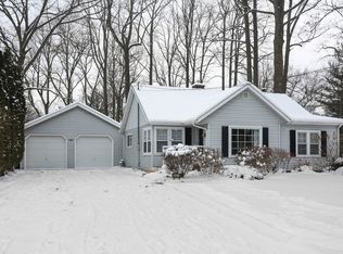 94878 Woodlawn Ave, Dowagiac, MI 49047