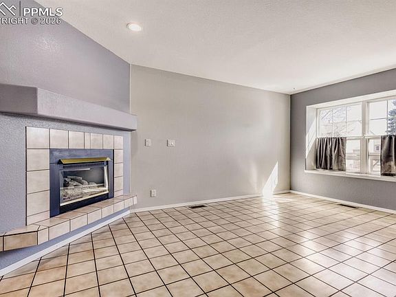 3rd image of 6269 Colony Cir