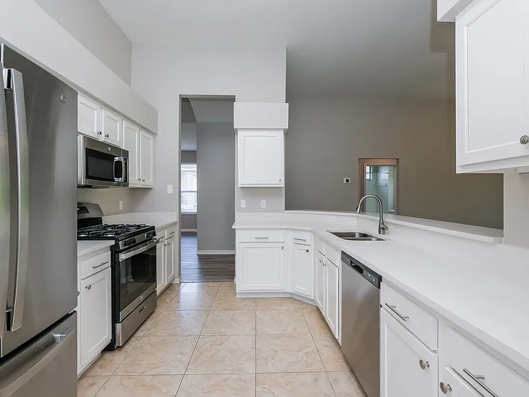 1614 Wakefield Dr — Photo 6