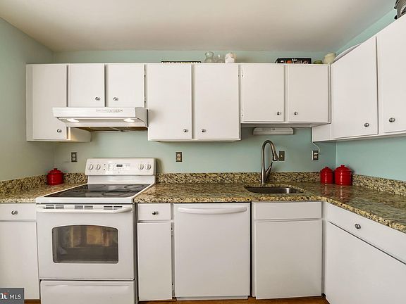4th image of 4115 Placid Lake Ct