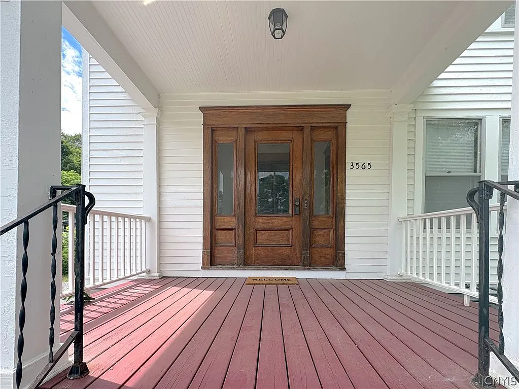 3 bed, 2.0 bath, 1920 sqft, $2,850 — Photo 3