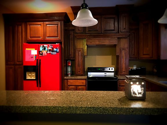 2nd image of 7005 Lago Vista Blvd