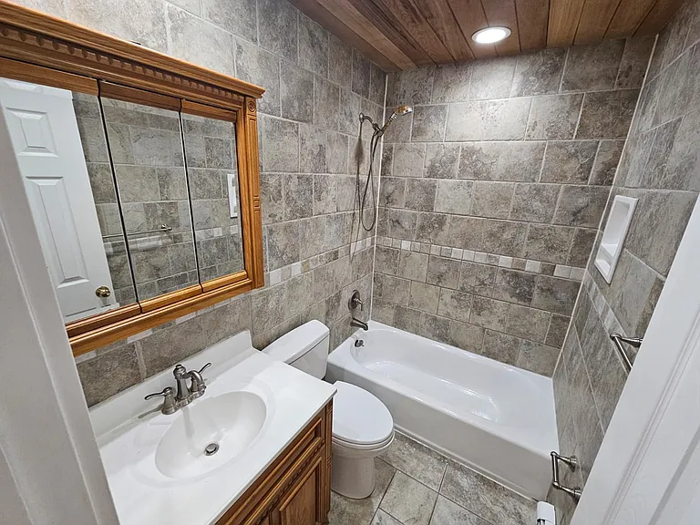 2 Carnegie Dr #2 — Photo 20