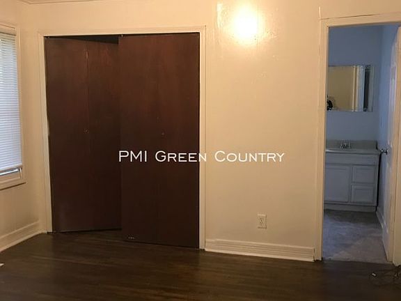 4th image of 509 E Zion St