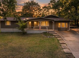 16 Amesbury Dr, Bella Vista, AR 72715
