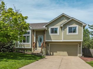 400 Hawthorn Cir, Pleasant Hill, IA 50327
