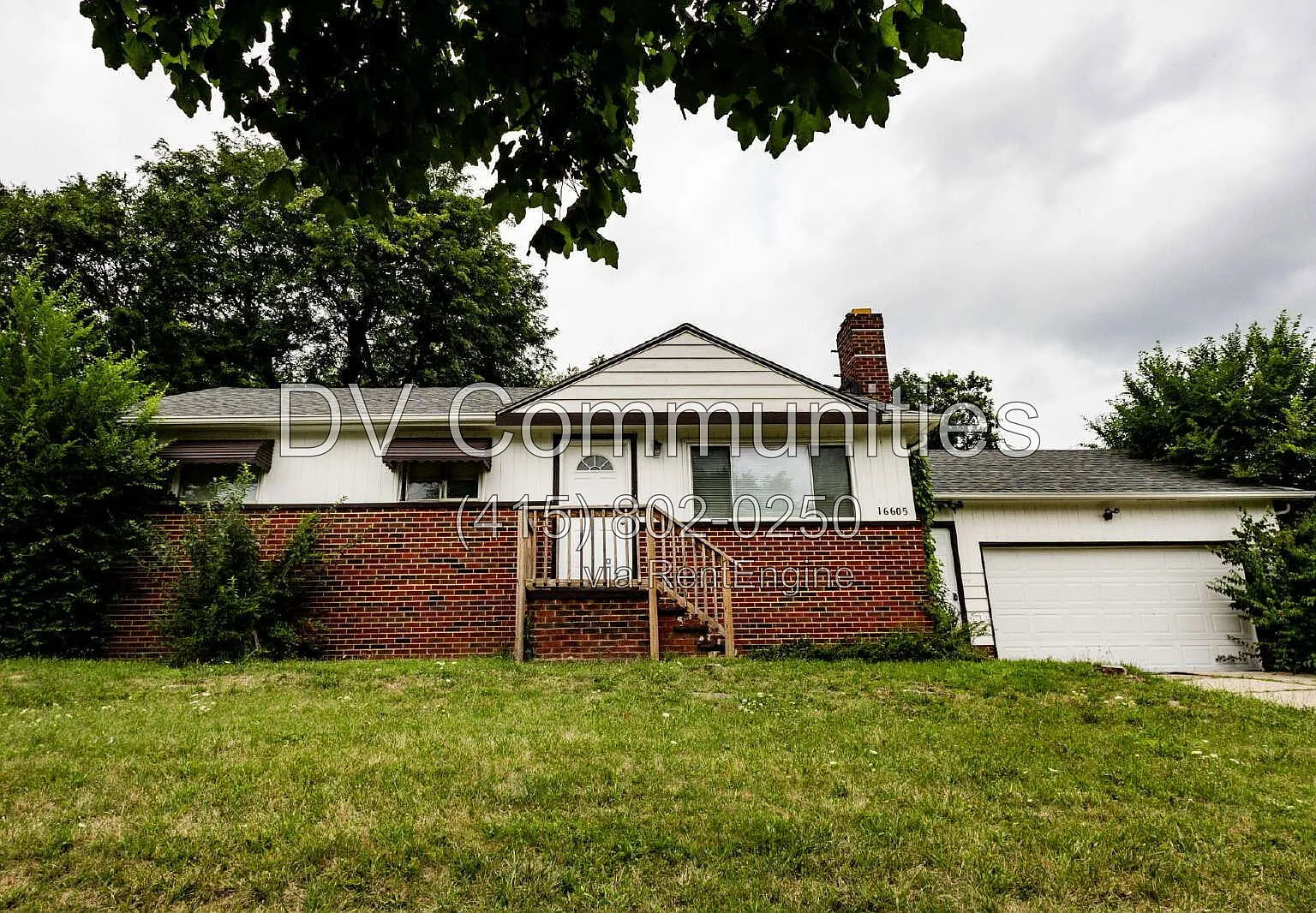 3 bed, 1.0 bath, 1214 sqft, $1,525 — Photo 1