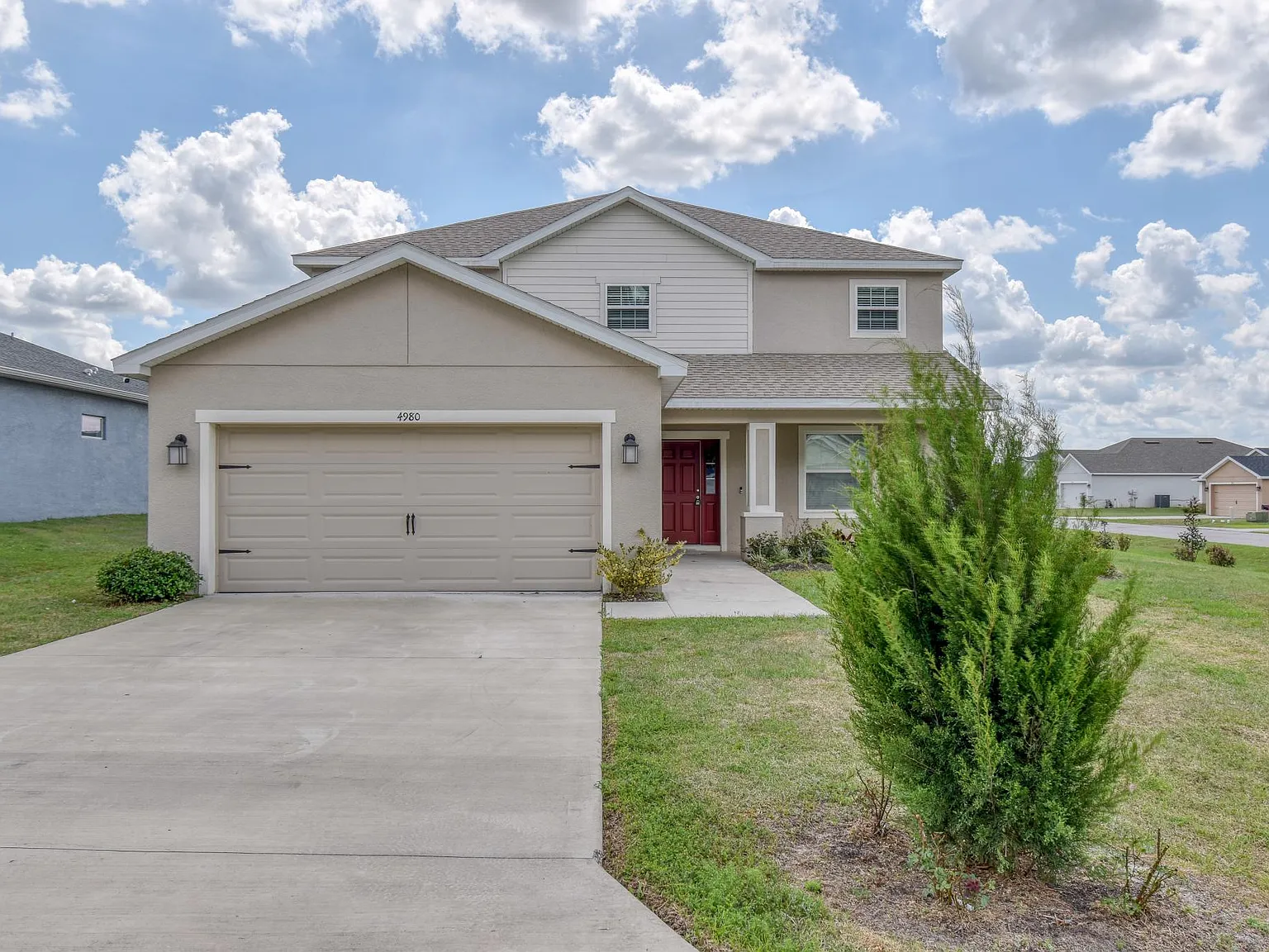 5 bed, 3.5 bath, 3135 sqft, $2,450 — Photo 2