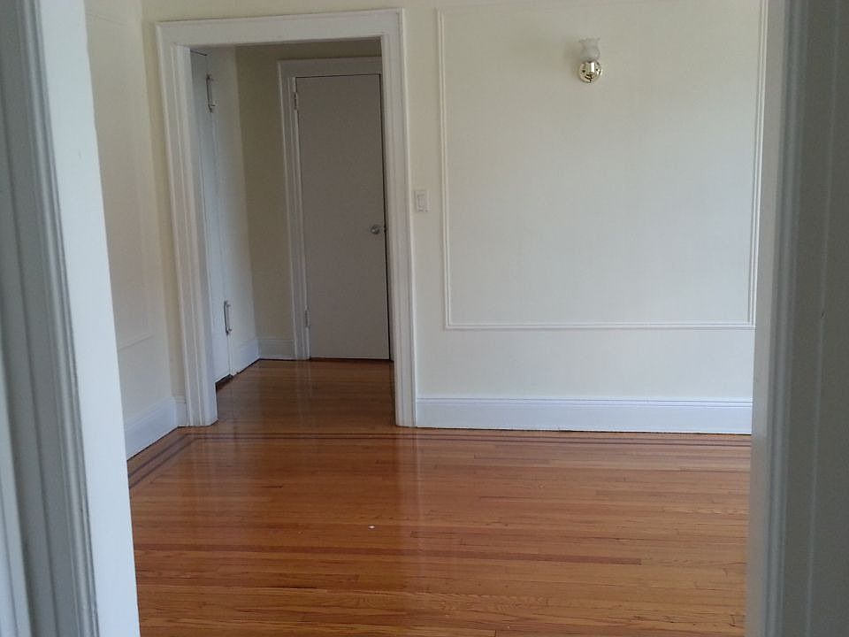 1st image of 4323 40th St APT 6G