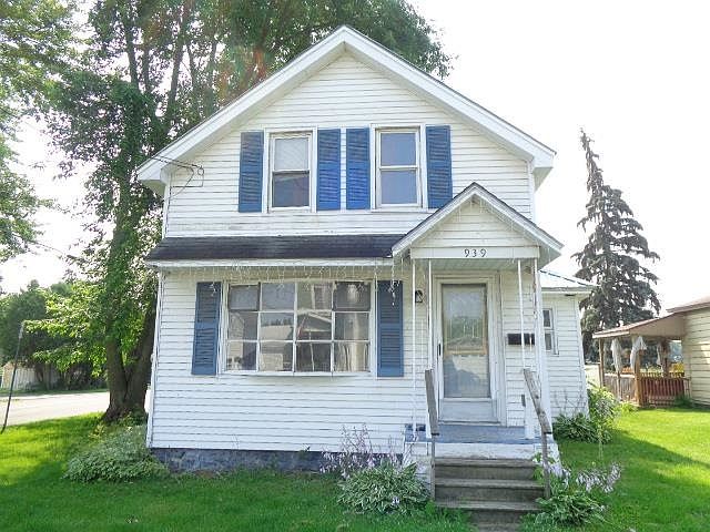 1st image of 939 Jay St