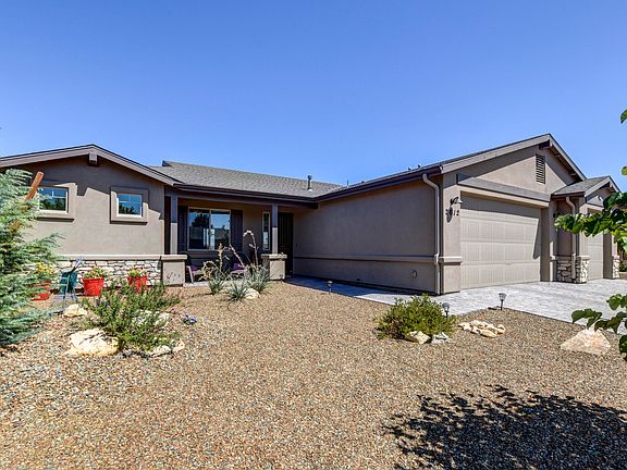 2nd image of 2612 Capella Dr
