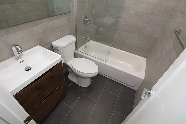 Rented by Ivey North LLC | media 27