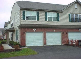 1312 W Black Wolf Rd, Round Lake, IL 60073