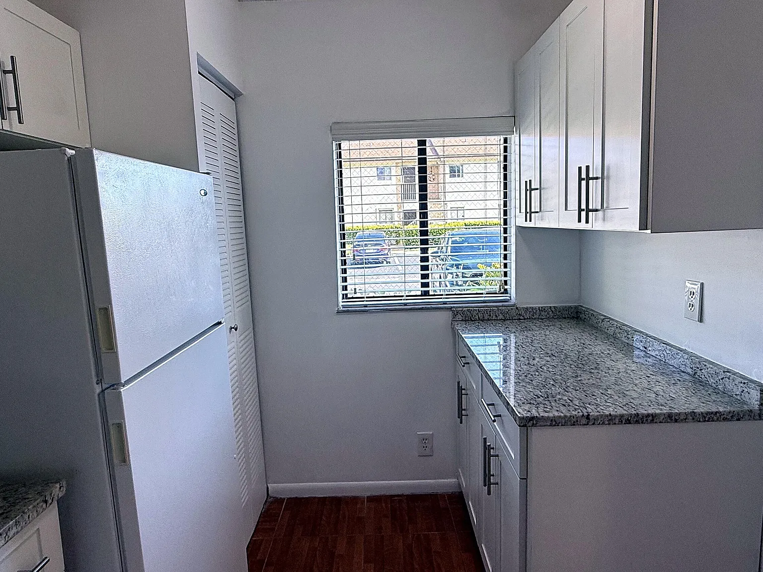 2 bed, 2.0 bath, 825 sqft, $1,850 — Photo 4