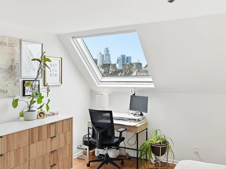 814 Willow Ave #5LF — Photo 20