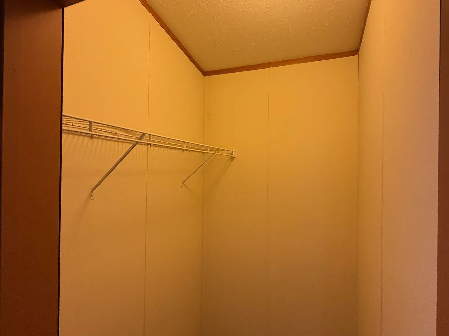 3 bed, 1248 sqft, $2,100 — Photo 4