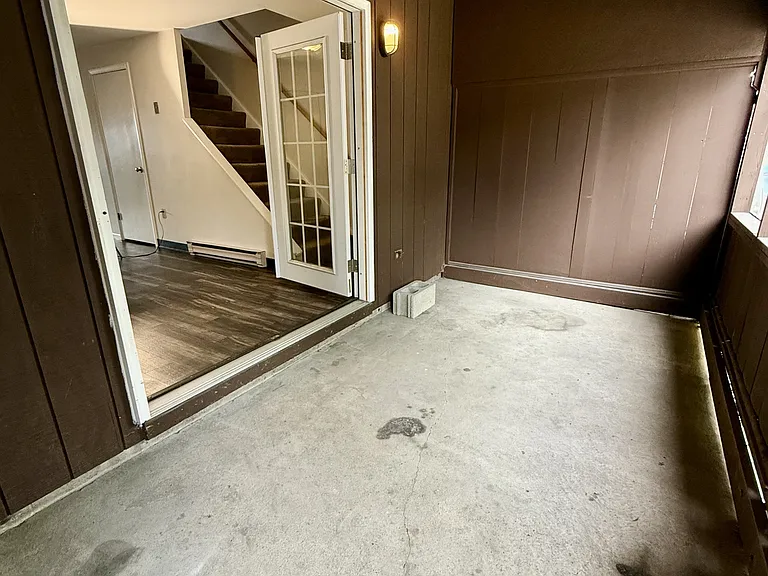 230 W Madison St #3 — Photo 5