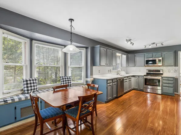 123 Black Walnut Ln, Trussville, AL 35173