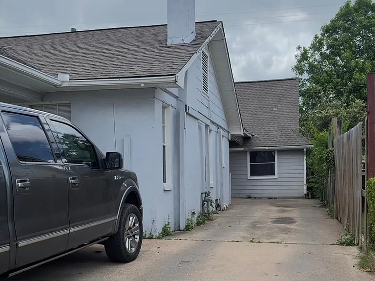 2340 Cumberland St — Photo 18