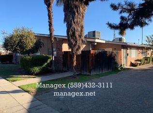 6060 N Poplar Ave, Fresno, CA 93704
