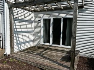 32 Salem Pl, Amherst, MA 01002