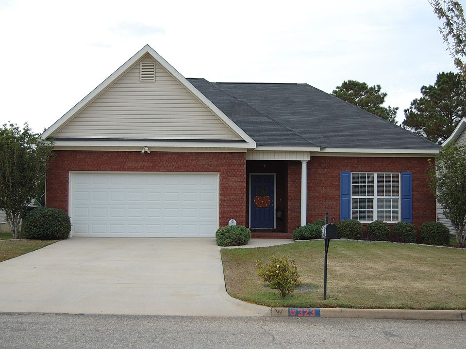 1st image of 323 Powder Horn Dr