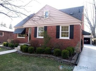 1566 Taunton Rd, Birmingham, MI 48009