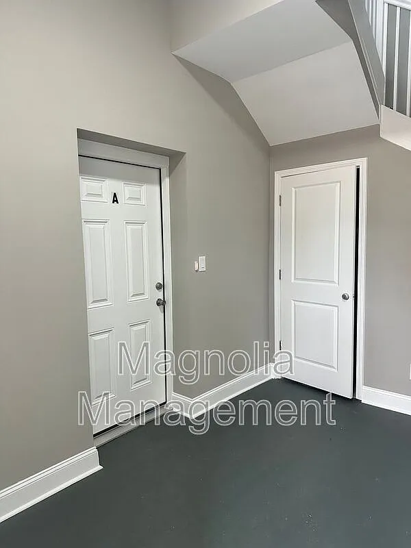 3 bed, 1.0 bath, $1,349 — Photo 2