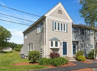 928 Fox Hollow Dr, Hudson, NH 03051