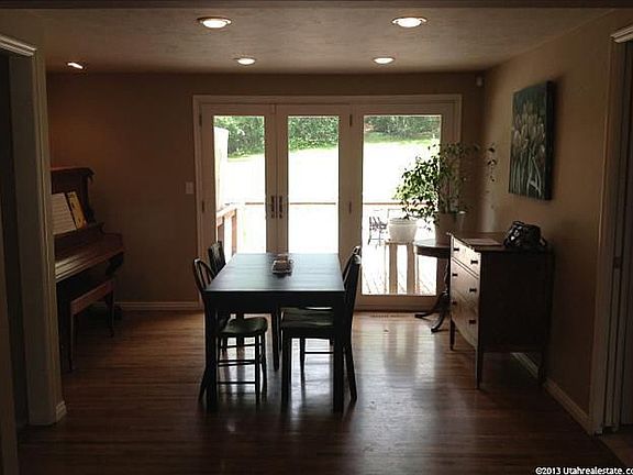 3rd image of 2537 E Dolphin Way