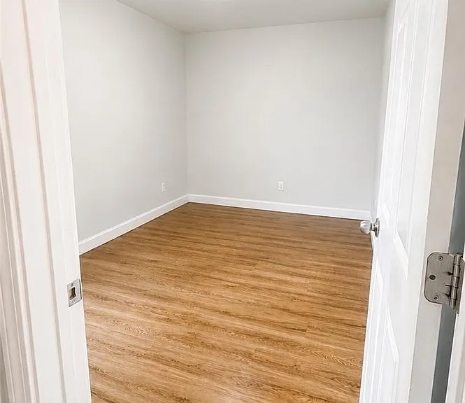 383 Friendship St — Photo 9