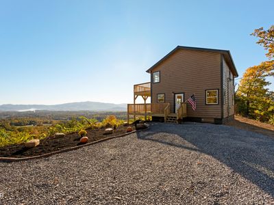 855 S Ridge Way, Cosby, TN, 37722