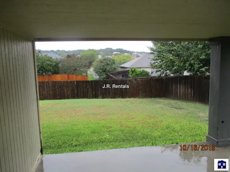 1506 Creek St — Photo 69
