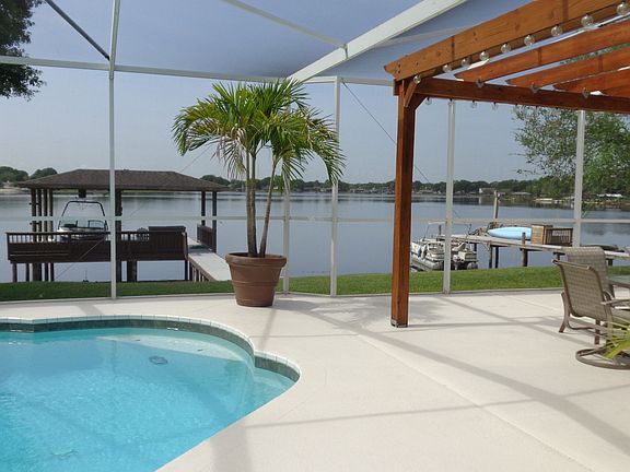 Pool & Lanai