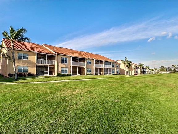 2nd image of 26641 Bonita Fairways Blvd Unit 204
