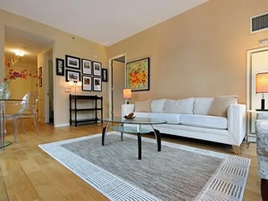 Rented by Corcoran | media 23
