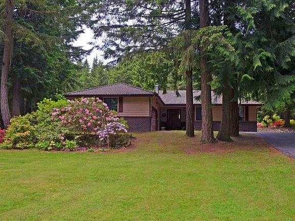 3rd image of 6634 Mariposa Ln SE