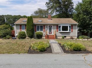 51 Tomahawk Ct, Warwick, RI 02886