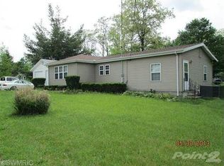 7784 Pokagon Rd, Berrien Center, MI 49102