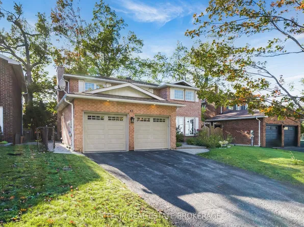 61 Oakridge Dr, Barrie, ON L4N 5N6