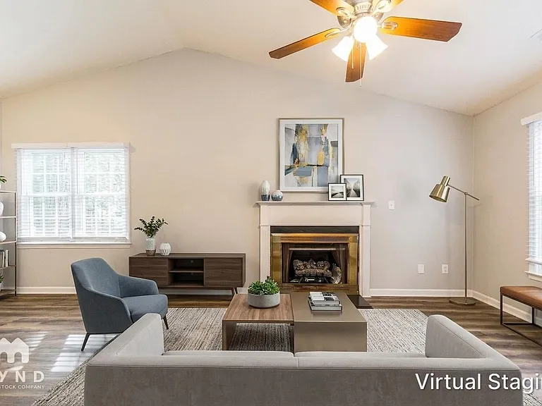 409 Crosspine Dr — Photo 2