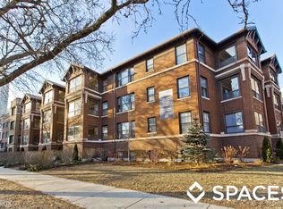 708 W Grace St, Chicago, IL 60613
