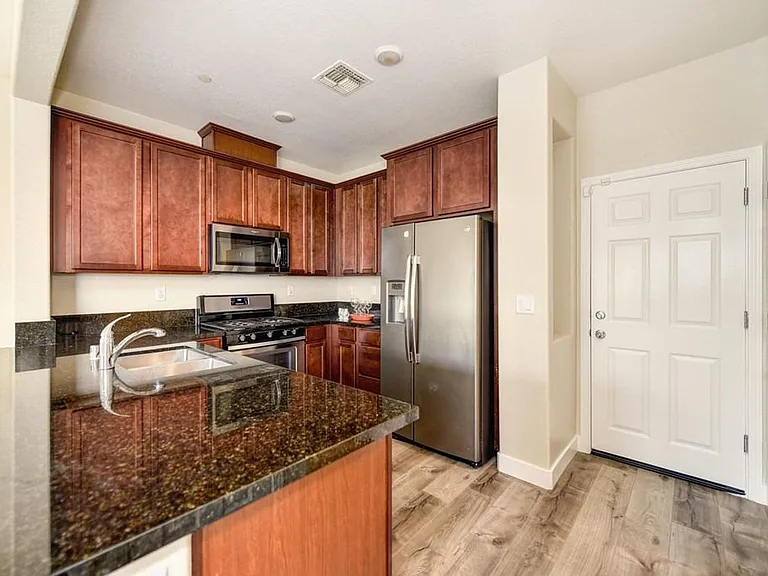 3967 Streamline St — Photo 5