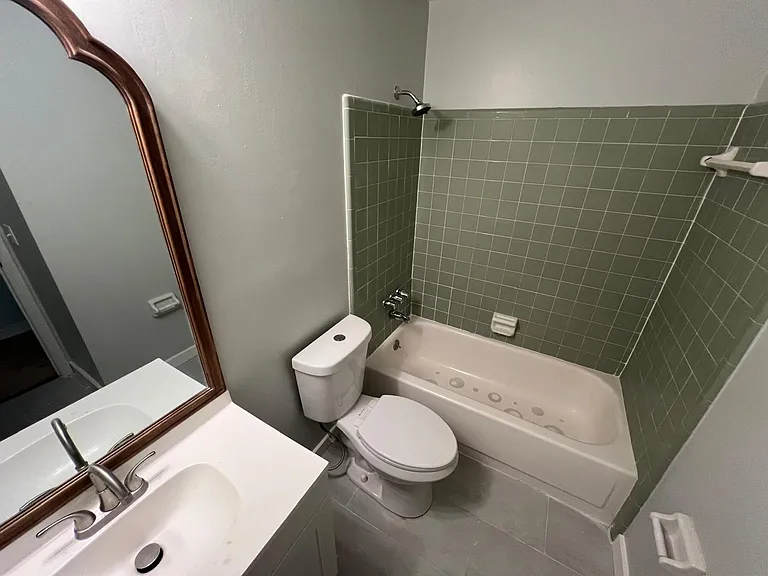 1512 W Winnemissett Ave — Photo 14