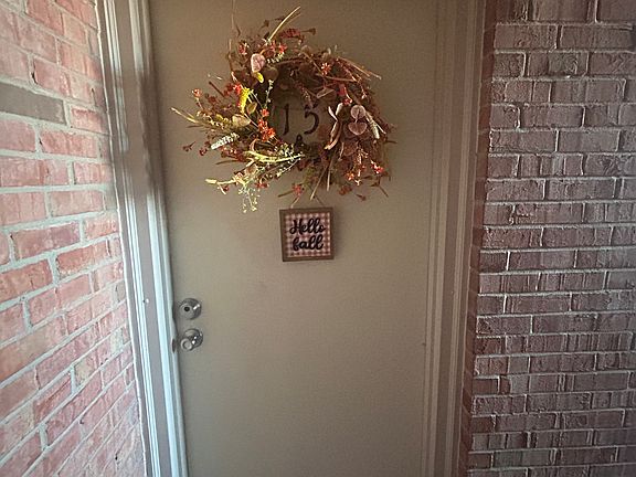 4th image of 550 W Point Pleasant Cir APT 15